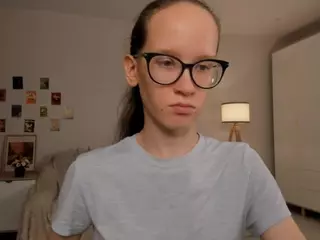 LynetteBails's Live Sex Cam Show
