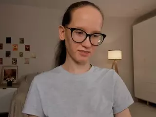 LynetteBails's Live Sex Cam Show