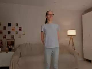 LynetteBails's Live Sex Cam Show