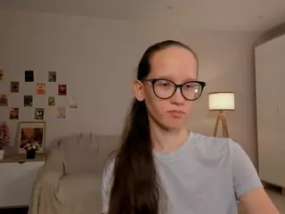 LynetteBails's Live Sex Cam Show