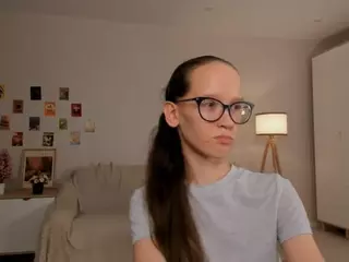 LynetteBails's Live Sex Cam Show