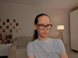 LynetteBails's Live Sex Cam Show