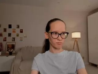 LynetteBails's Live Sex Cam Show