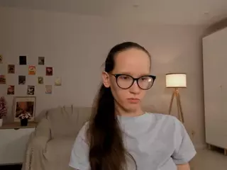 LynetteBails's Live Sex Cam Show