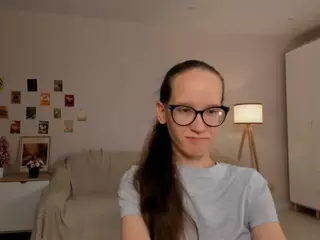 LynetteBails's Live Sex Cam Show