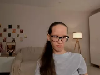 LynetteBails's Live Sex Cam Show