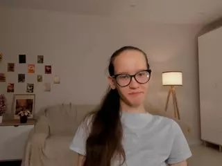 LynetteBails's Live Sex Cam Show