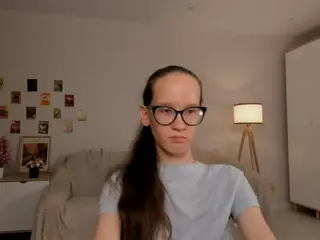 LynetteBails's Live Sex Cam Show