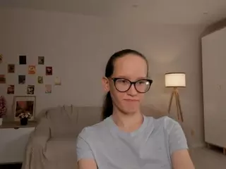 LynetteBails's Live Sex Cam Show