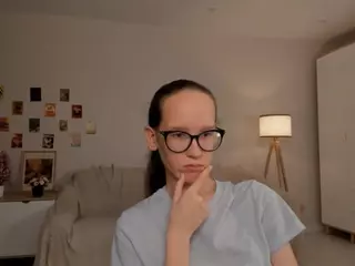 LynetteBails's Live Sex Cam Show