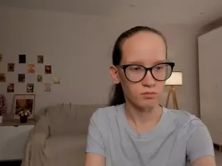 LynetteBails's Live Sex Cam Show