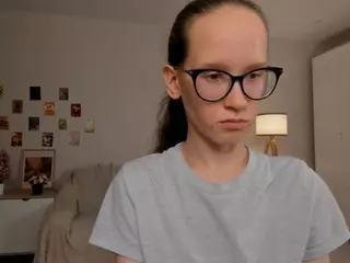 LynetteBails's Live Sex Cam Show