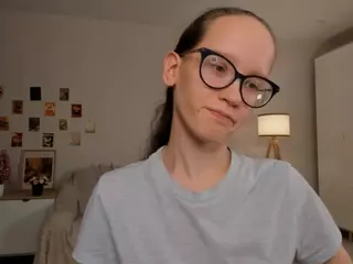LynetteBails's Live Sex Cam Show