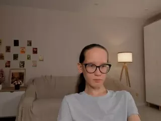 LynetteBails's Live Sex Cam Show