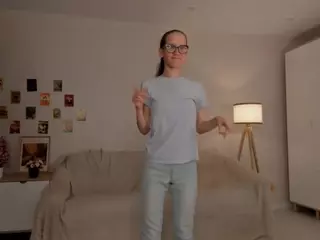 LynetteBails's Live Sex Cam Show