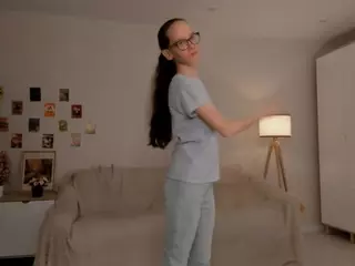 LynetteBails's Live Sex Cam Show