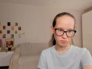 LynetteBails's Live Sex Cam Show
