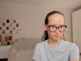 LynetteBails's Live Sex Cam Show