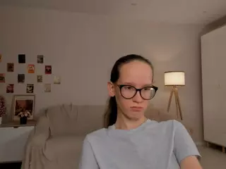 LynetteBails's Live Sex Cam Show