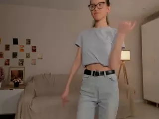 LynetteBails's Live Sex Cam Show