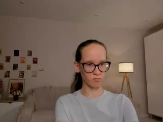 LynetteBails's Live Sex Cam Show