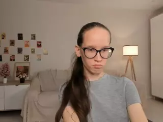 LynetteBails's Live Sex Cam Show