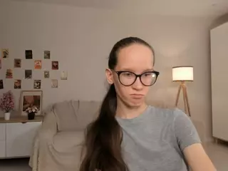 LynetteBails's Live Sex Cam Show