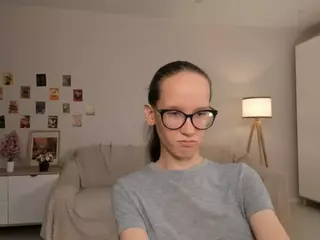 LynetteBails's Live Sex Cam Show