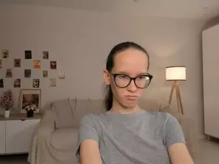 LynetteBails's Live Sex Cam Show