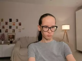 LynetteBails's Live Sex Cam Show