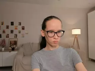 LynetteBails's Live Sex Cam Show