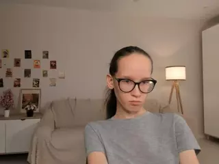 LynetteBails's Live Sex Cam Show