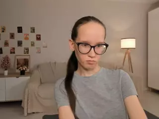 LynetteBails's Live Sex Cam Show