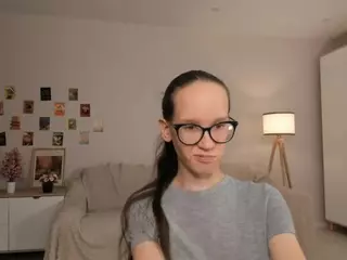 LynetteBails's Live Sex Cam Show