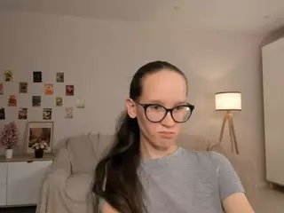 LynetteBails's Live Sex Cam Show