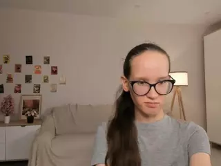 LynetteBails's Live Sex Cam Show