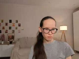 LynetteBails's Live Sex Cam Show