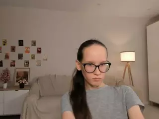LynetteBails's Live Sex Cam Show