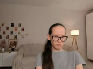 LynetteBails's Live Sex Cam Show