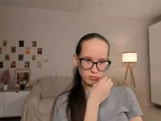 LynetteBails's Live Sex Cam Show