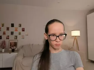 LynetteBails's Live Sex Cam Show