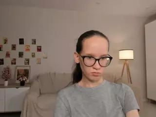 LynetteBails's Live Sex Cam Show