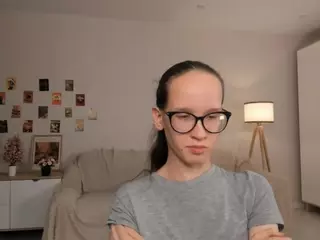 LynetteBails's Live Sex Cam Show