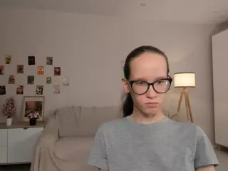 LynetteBails's Live Sex Cam Show