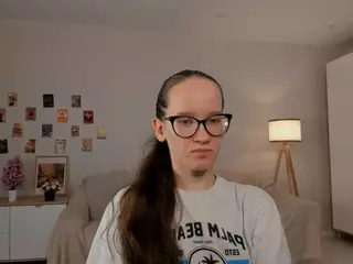 LynetteBails's Live Sex Cam Show