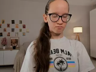 LynetteBails's Live Sex Cam Show