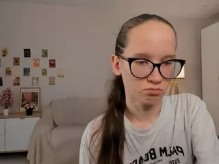 LynetteBails's Live Sex Cam Show