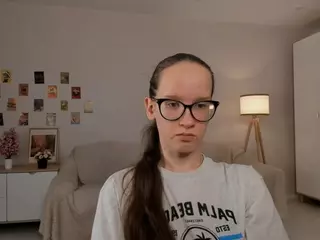 LynetteBails's Live Sex Cam Show