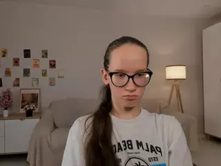 LynetteBails's Live Sex Cam Show