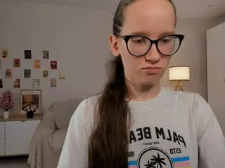 LynetteBails's Live Sex Cam Show